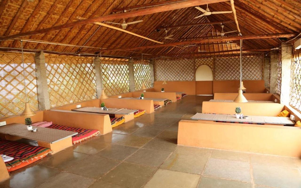 Hotel Megha Resort Hampi Zewnętrze zdjęcie